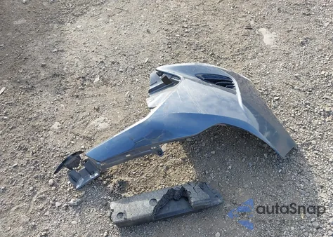 2017 Toyota Corolla Le z USA, uszkodzony, nr VIN 2T1BURHE6HC935896